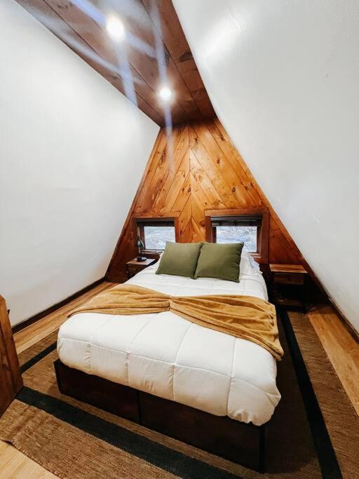 New! Cozy & Modern A-Frame In The Woods W/Hot Tub Villa Tamworth Exterior photo