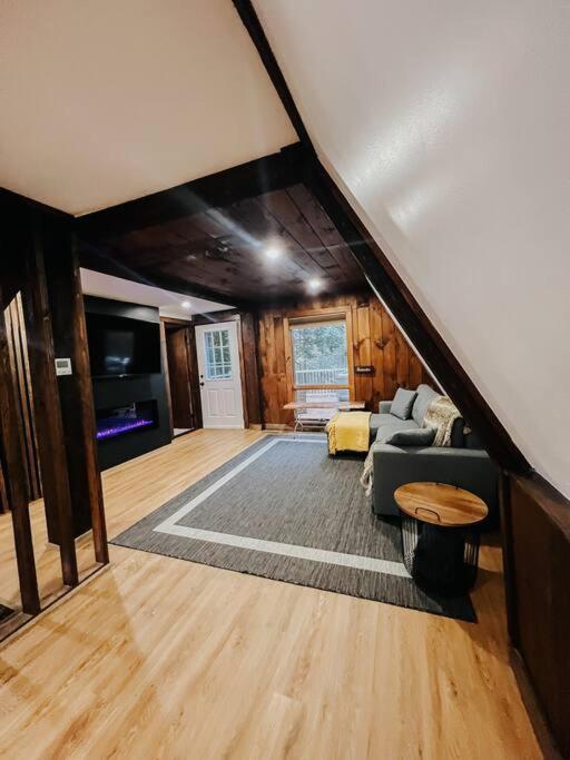 New! Cozy & Modern A-Frame In The Woods W/Hot Tub Villa Tamworth Exterior photo