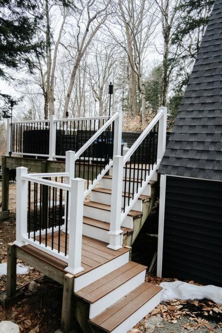 New! Cozy & Modern A-Frame In The Woods W/Hot Tub Villa Tamworth Exterior photo